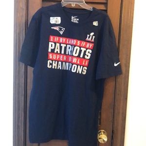 Nike t shirt patriots super bowl LI